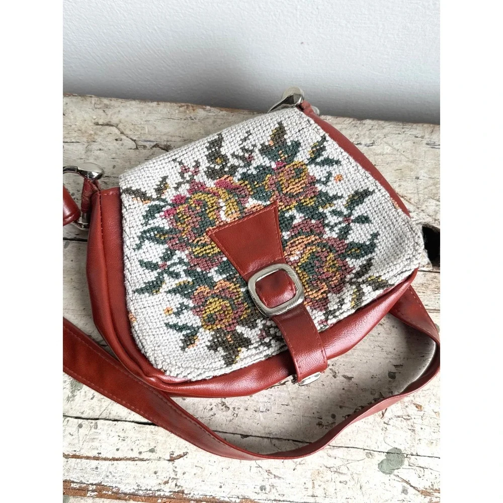 Vintage Floral Needlepoint Tapestry Crossbody Bag Rust Faux Leather Saddle Bag